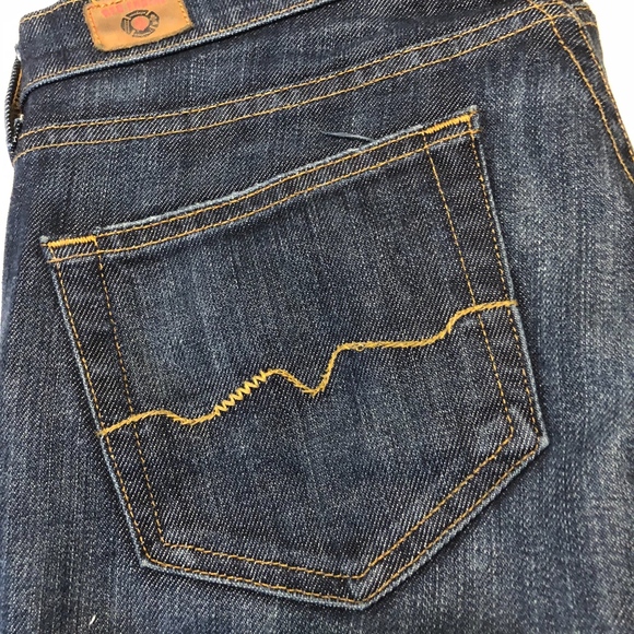 Red Engine - Picture 3 of 3